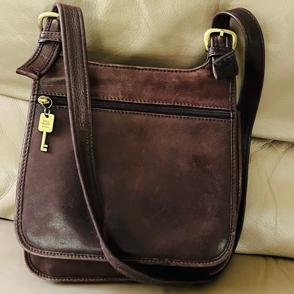 Authentic fossil crossbody purse
